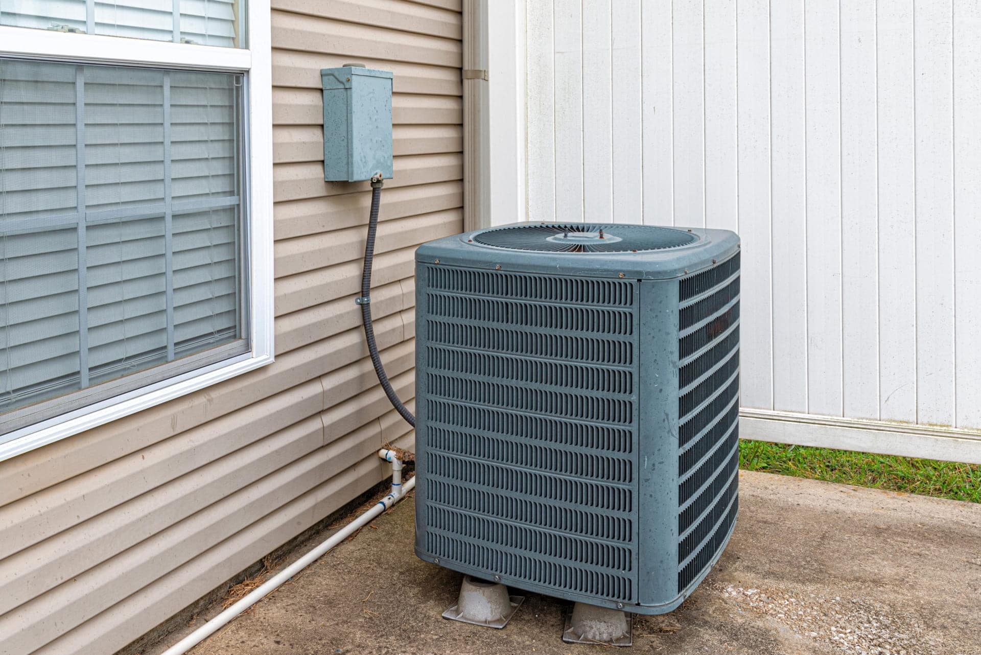 AC repair for unit freezing up